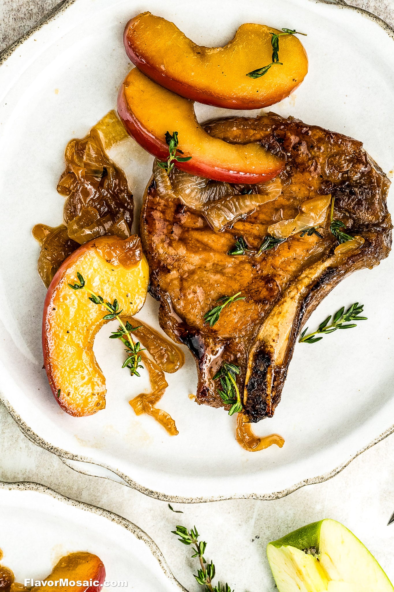 Easy Skillet Pork Chops with Apples & Onions